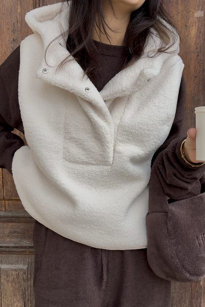 Kamizelka Emma Kremowy Baranek